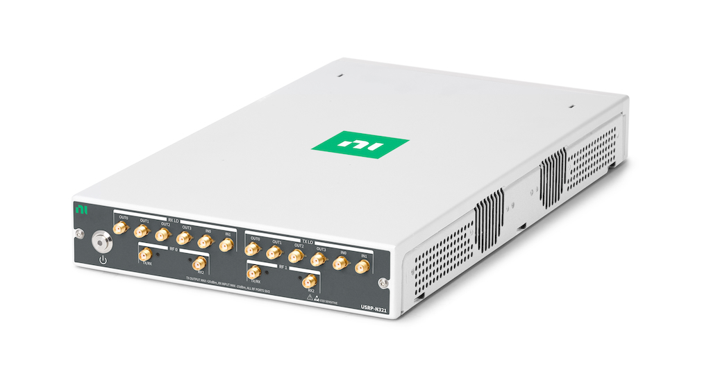 USRP N321（N320 / N321の代表写真）